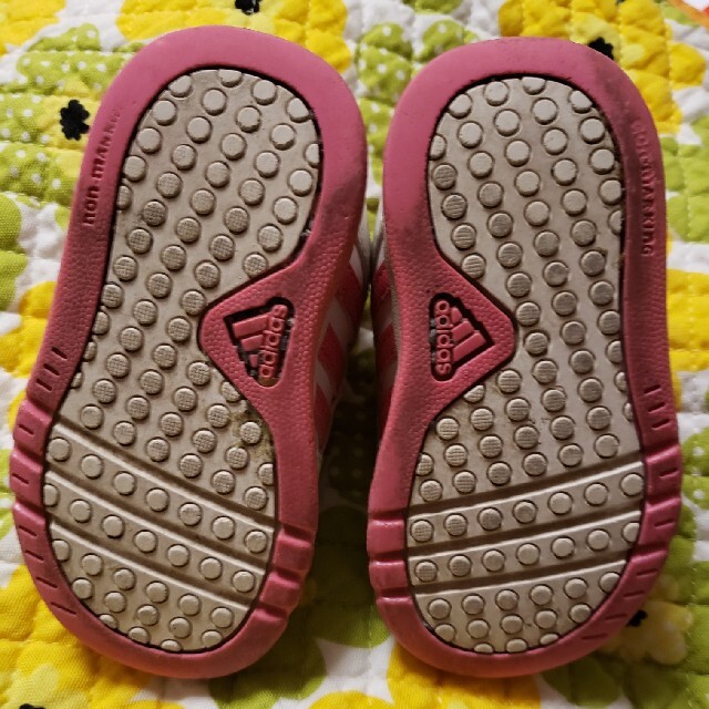 adidas(アディダス)の11.0㎝ アディダス 靴 白 ピンク 中古品 キッズ/ベビー/マタニティのベビー靴/シューズ(~14cm)(スニーカー)の商品写真
