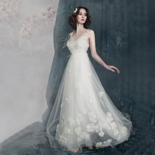 ウエディングドレス ノースリーブ 白 二次会 安い エンパイア 花嫁  レディースのフォーマル/ドレス(ウェディングドレス)の商品写真