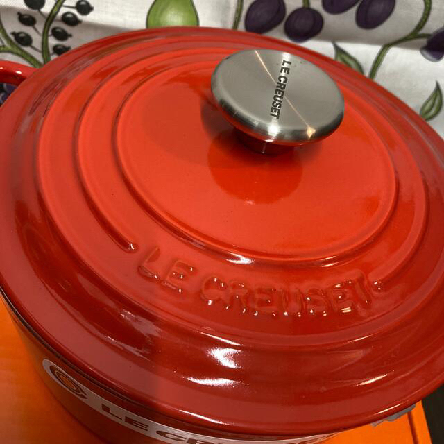 LE CREUSET - 新品未使用 チリレッド ２０センチ ルクルーゼ ココット