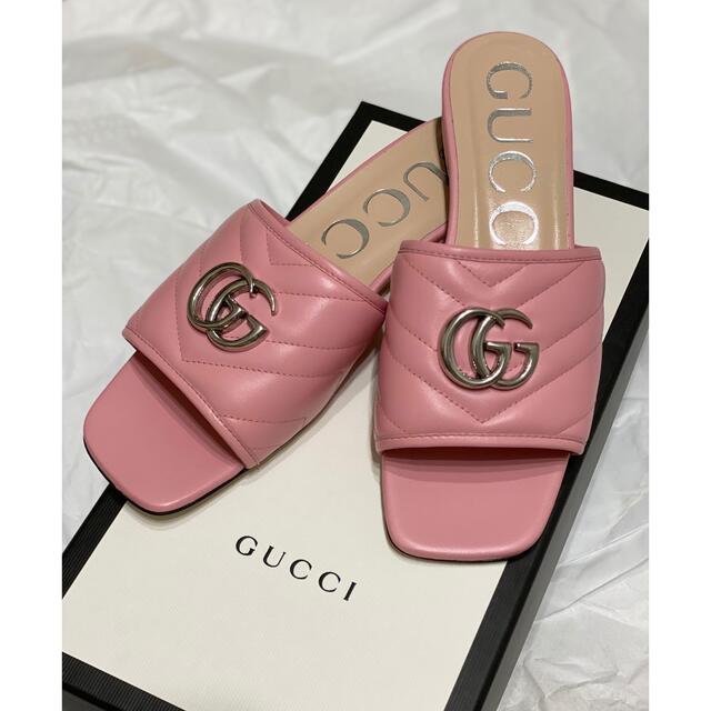 Gucci - GUCCI GGマーモント レザー フラットサンダル ピンクの通販 by