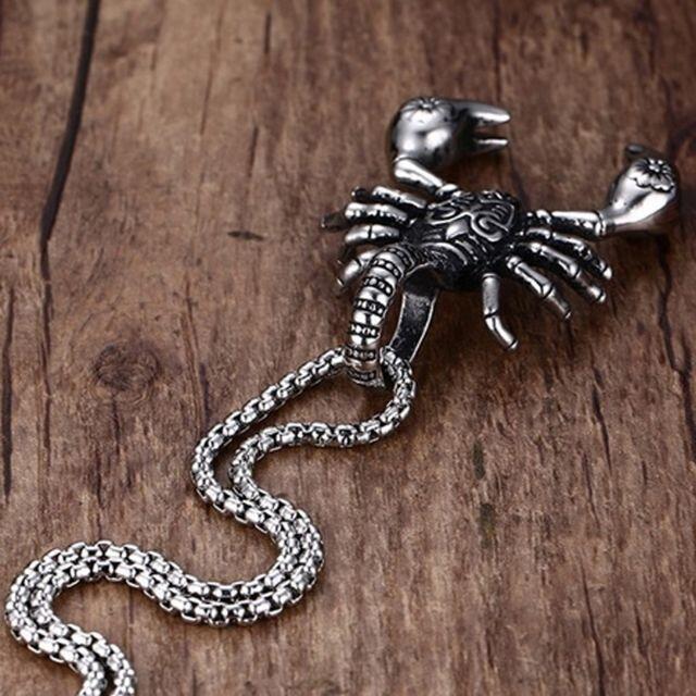 ネックレス シルバー スコーピオン 蠍 サソリ メンズ レディース チェーン メンズのアクセサリー(ネックレス)の商品写真