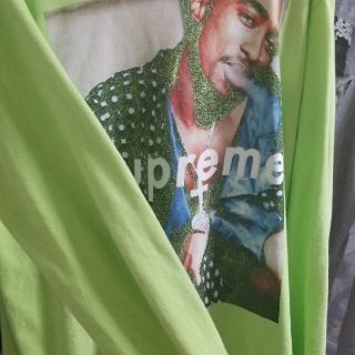 2PACシュ⚪リーム風グラフィティロングTシャツ。(Tシャツ/カットソー(七分/長袖))