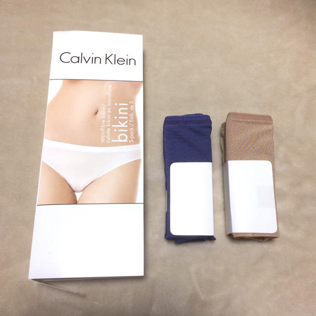 Calvin Klein(カルバンクライン)のCalvin Klein レディースショーツ Mサイズ 2枚組 コストコ レディースの下着/アンダーウェア(ショーツ)の商品写真