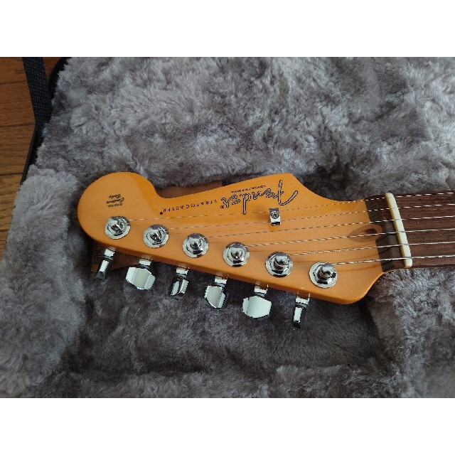 Fender(フェンダー)のFender american professional lI strat 楽器のギター(エレキギター)の商品写真