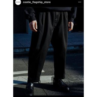 クーティー(COOTIE)のCOOTIE / T/C 2 Tuck Easy Pants Lクーティ　パンツ(スラックス)