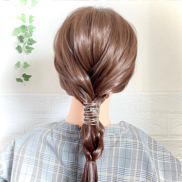 シルバーメタル  ポニーフック ハンドメイドのアクセサリー(ヘアアクセサリー)の商品写真