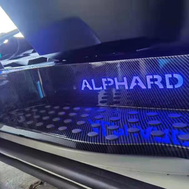 最新デザイン アルファード 30系 高級UPスカッフプレート LED 滑り止め