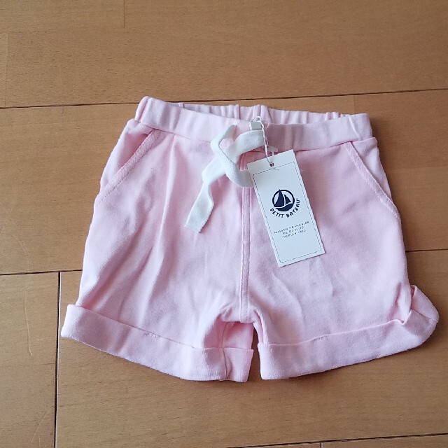 PETIT BATEAU(プチバトー)のプチバトー　ショートパンツ キッズ/ベビー/マタニティのベビー服(~85cm)(パンツ)の商品写真