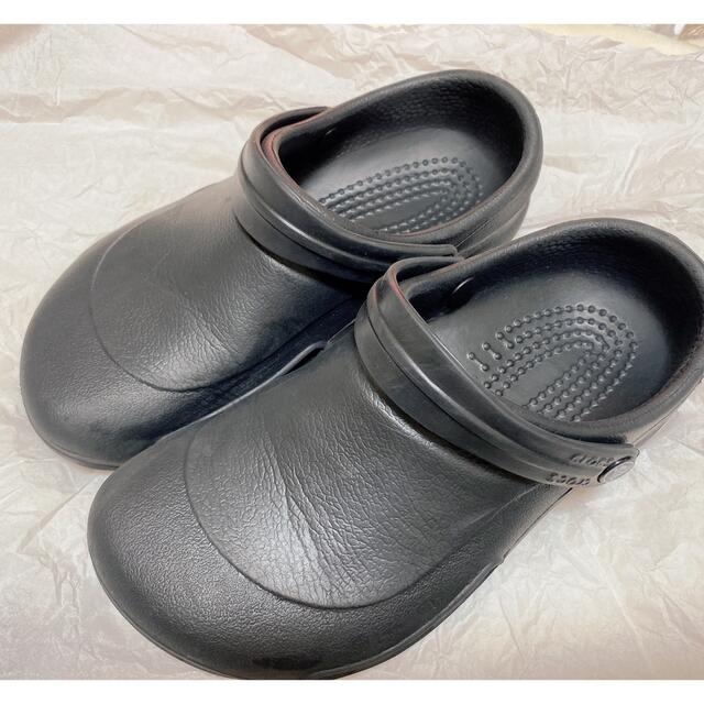 crocs(クロックス)のクロックス　黒　23.0 レディースの靴/シューズ(サンダル)の商品写真