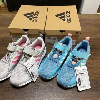 アディダス(adidas)のadidas 子供用　24.0センチ　新品未使用　二足セットです^_^(スニーカー)