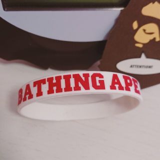 アベイシングエイプ(A BATHING APE)の☆A BATHING APEのシリコンラバーバンド(男女兼用)✨☆(その他)