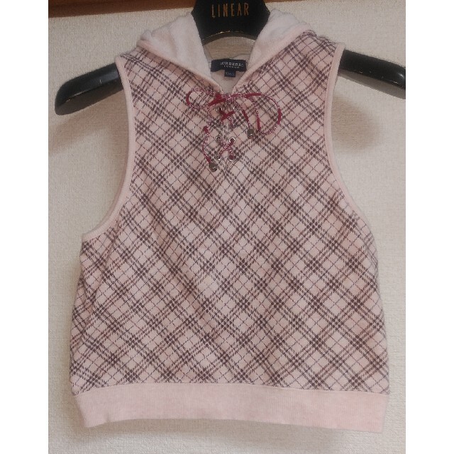 BURBERRY(バーバリー)のバーバリー　ベスト　スカート　120　130 キッズ/ベビー/マタニティのキッズ服女の子用(90cm~)(Tシャツ/カットソー)の商品写真