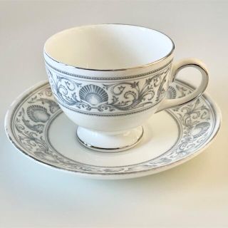 ウェッジウッド(WEDGWOOD)のウェッジウッド　ドルフィンホワイト　カップ＆ソーサー1客(グラス/カップ)