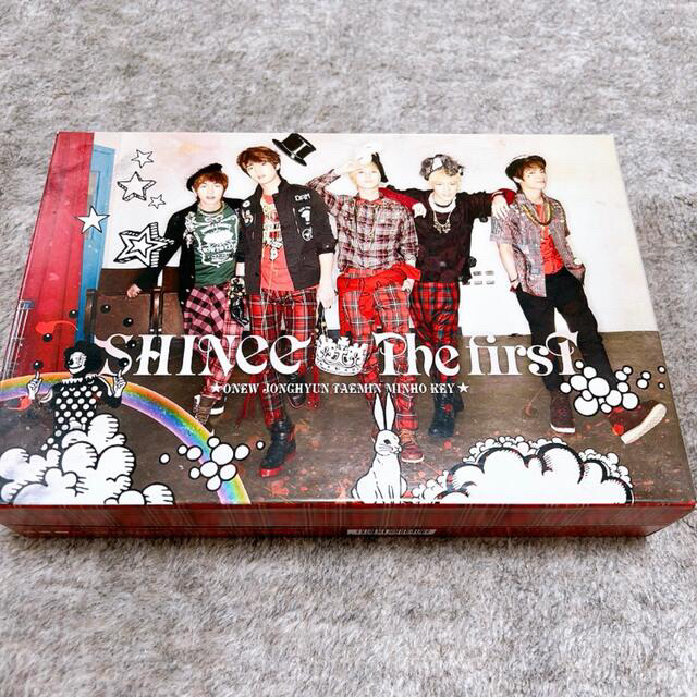 SHINee(シャイニー)のSHINee The first 初回生産限定盤 プレイボタン トレカ オニュ エンタメ/ホビーのCD(K-POP/アジア)の商品写真