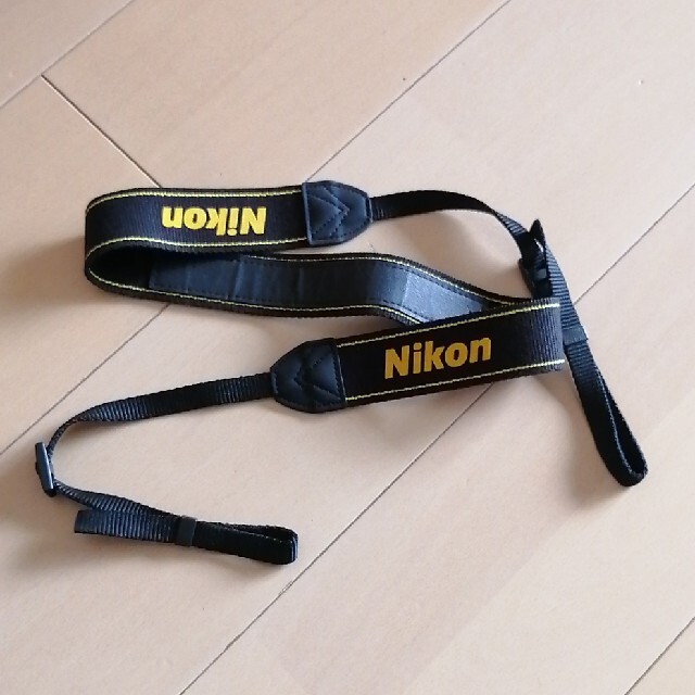 Nikon(ニコン)のNikon ストラップ スマホ/家電/カメラのカメラ(その他)の商品写真