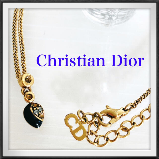 Christian Dior(クリスチャンディオール)のブル公様専用クリスチャンディオールラインストーンデザインネックレス　ゴールド　黒 レディースのアクセサリー(ネックレス)の商品写真