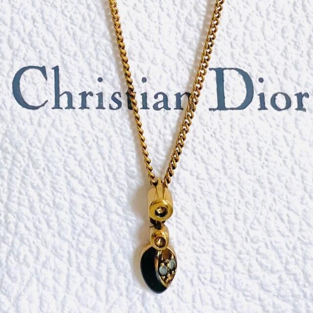 Christian Dior(クリスチャンディオール)のブル公様専用クリスチャンディオールラインストーンデザインネックレス　ゴールド　黒 レディースのアクセサリー(ネックレス)の商品写真