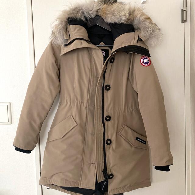 CANADA GOOSE(カナダグース)のCANADA GOOSE fusion ROSSCLAIR PARKA レディースのジャケット/アウター(ダウンジャケット)の商品写真