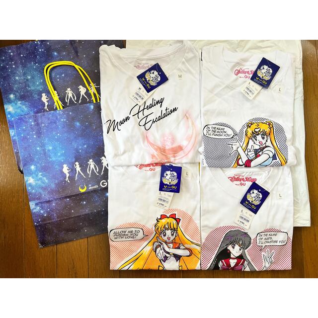 GU(ジーユー)の【送料込】『美少女戦士セーラームーンmeets GU』Ｔシャツ　4点セット レディースのトップス(Tシャツ(半袖/袖なし))の商品写真