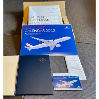 ジャル(ニホンコウクウ)(JAL(日本航空))のJAL FLEETカレンダー 2022  壁掛け 卓上 手帳 ダイアリー　セット(カレンダー/スケジュール)