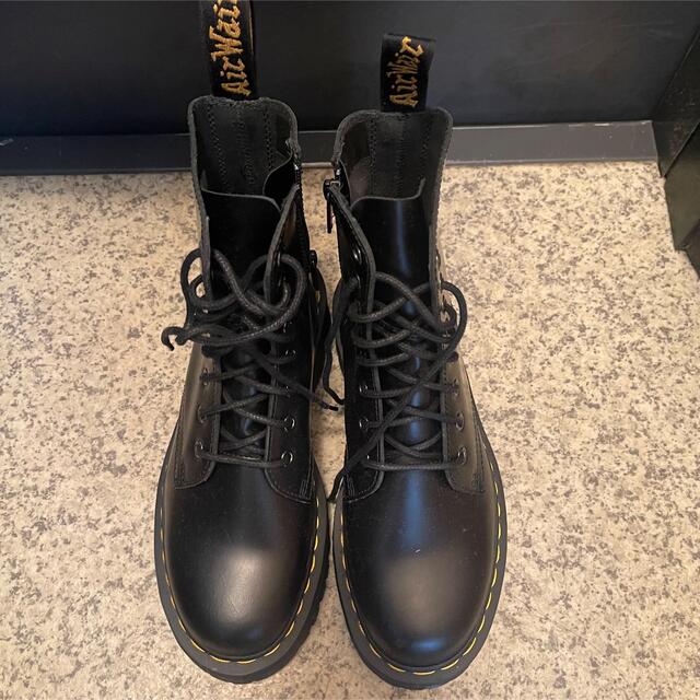 Dr.Martens(ドクターマーチン)のドクターマーチン／8ホール ブーツ レディースの靴/シューズ(ブーツ)の商品写真