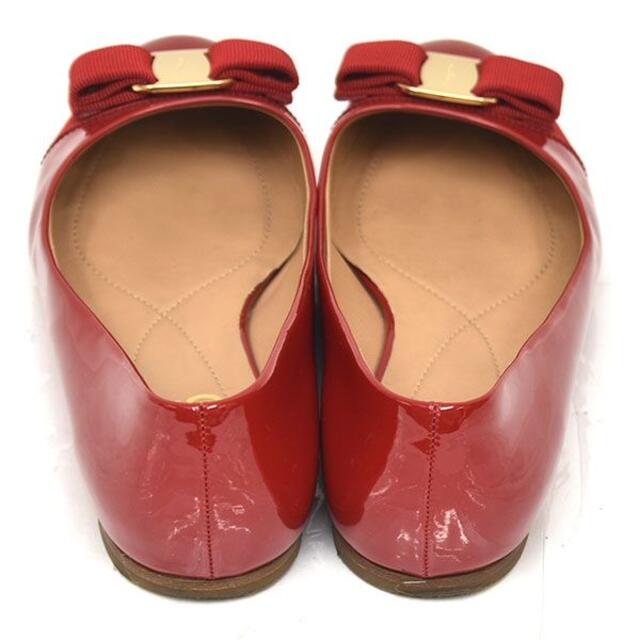Salvatore Ferragamo(サルヴァトーレフェラガモ)のフェラガモ ヴァラリボン バレエシューズ 7C(約24-24.5cm)9900→ レディースの靴/シューズ(バレエシューズ)の商品写真