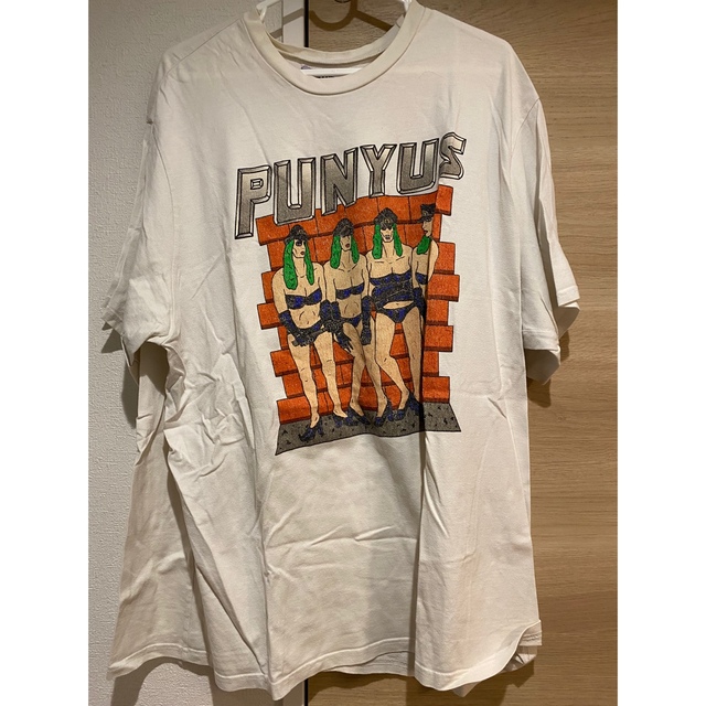 PUNYUS(プニュズ)のPUNYUS ポリスレディースTシャツ ホワイト レディースのトップス(Tシャツ(半袖/袖なし))の商品写真