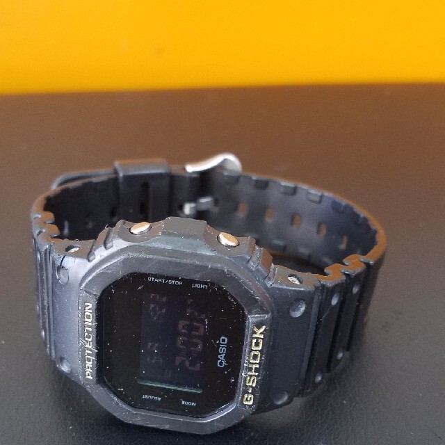 G-SHOCK(ジーショック)のG-shock DW5600bb メンズの時計(腕時計(デジタル))の商品写真