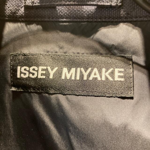 ISSEY MIYAKE(イッセイミヤケ)のISSEY MIYAKE  イッセイミヤケ　04SS ブルゾン メンズのジャケット/アウター(ブルゾン)の商品写真