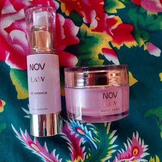 ノブ(NOV)のNOV ノブL&W リフトエッセンス 美容液　エンリッチクリーム(美容液)
