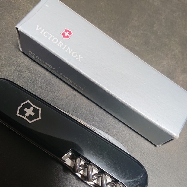 VICTORINOX(ビクトリノックス)の【訳アリ】未使用 ヴィクトリノックス ミディアム・マルチツール キャンパー スポーツ/アウトドアのアウトドア(その他)の商品写真