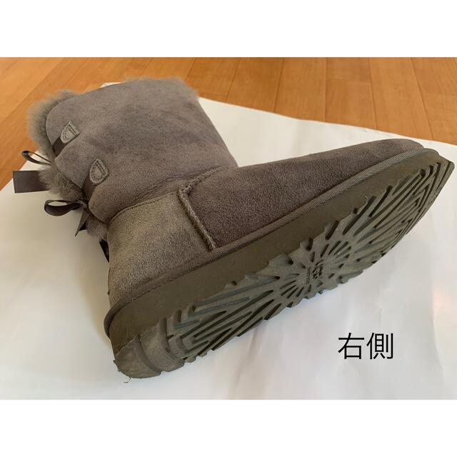 UGG(アグ)の♦︎UGG MINI BAILEY BOW バックリボンブーツグレー 24cm レディースの靴/シューズ(ブーツ)の商品写真