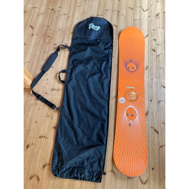 送料込✴︎バートン BURTON 146cm スノーボード 板のみ(ケース付)