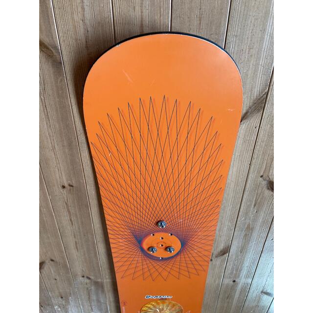 BURTON(バートン)の送料込✴︎バートン BURTON 146cm スノーボード 板のみ(ケース付) スポーツ/アウトドアのスノーボード(ボード)の商品写真