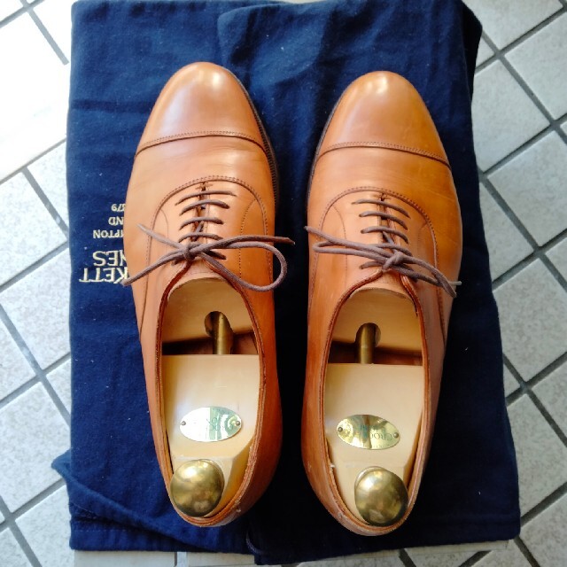 Crockett&Jones(クロケットアンドジョーンズ)の希少美品 保存袋.シューツリー付 クロケット&ジョーンズ ホワイトホール 7 メンズの靴/シューズ(ドレス/ビジネス)の商品写真