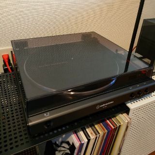 オーディオテクニカ　AT-LP60X DGM(ターンテーブル)