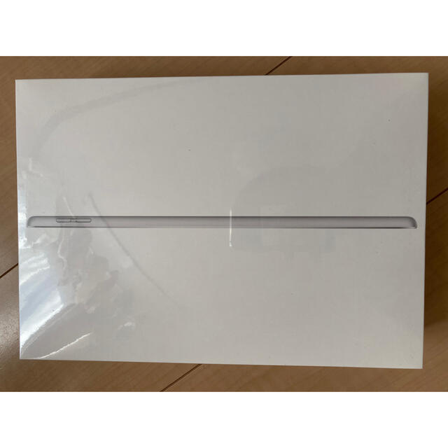 PC/タブレット新品　iPad 10.2インチ 第9世代 Wi-Fi 64GB／シルバー