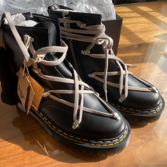 Rick Owens(リックオウエンス)の　新品未使用　Rick Owens × Dr.Martens uk6 ブーツ　 メンズの靴/シューズ(ブーツ)の商品写真