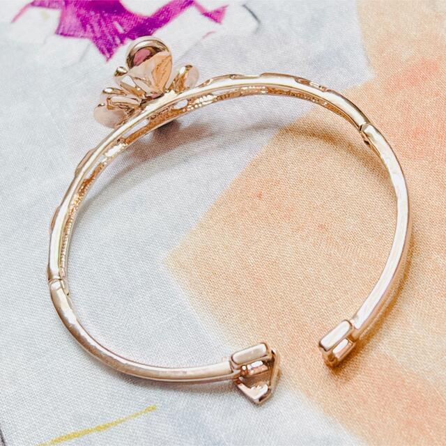 ABISTE(アビステ)のアビステ　ABISUTE  蝶々のブレスレット レディースのアクセサリー(ブレスレット/バングル)の商品写真