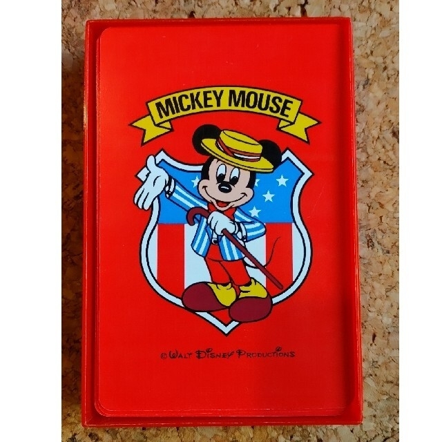 Disney(ディズニー)の任天堂　ミッキーマウス　プラスチック製　トランプ　ビンテージ　赤 エンタメ/ホビーのテーブルゲーム/ホビー(トランプ/UNO)の商品写真