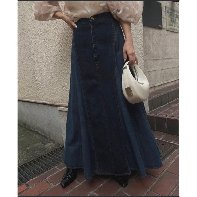 Ameri VINTAGE(アメリヴィンテージ)の【タグ付】AMERI JAPAN DENIM TWIN FLARE SKIRT レディースのスカート(ロングスカート)の商品写真