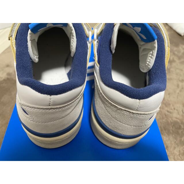 adidas(アディダス)のadidas forum 84 low blue 26.5 メンズの靴/シューズ(スニーカー)の商品写真