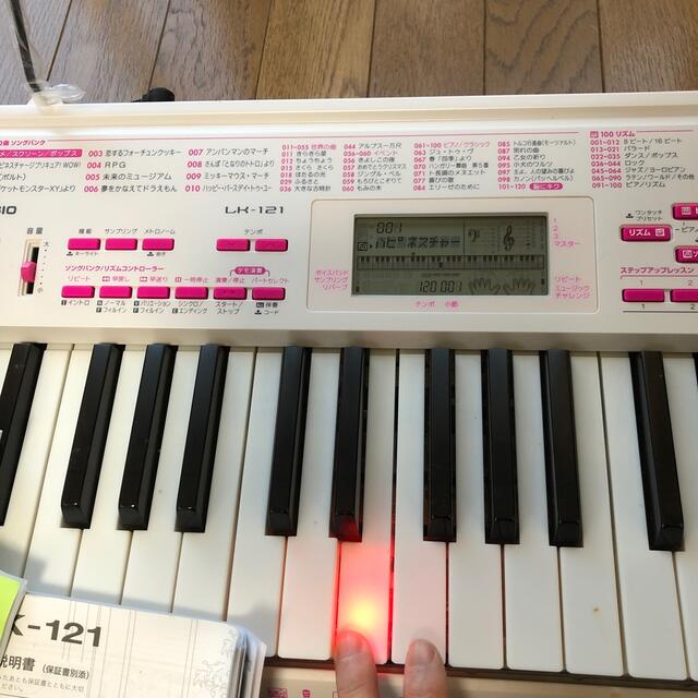 CASIO - CASIO 電子ピアノキーボード LK-121の通販 by kiki's shop