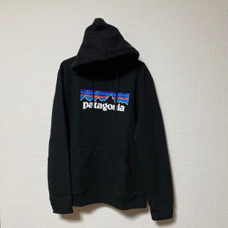 パタゴニア(patagonia)のみや様専用⭐︎patagonia p-6ロゴパーカー ブラック Mサイズ(パーカー)