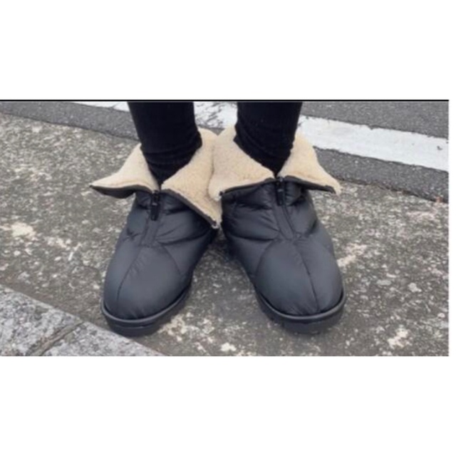 ZARA(ザラ)のZARA フェイクボア　キルティング　アンクルブーツ　新品 レディースの靴/シューズ(ブーツ)の商品写真