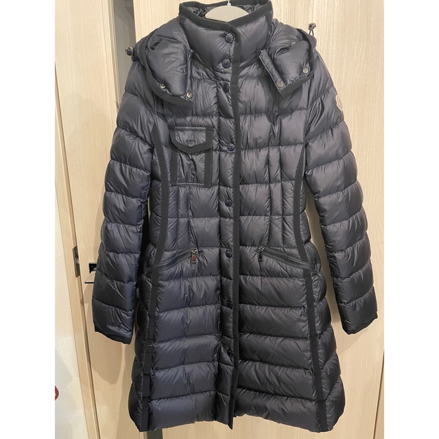 MONCLER(モンクレール)の【1月31日まで¥50000値下げ】モンクレール　ダウンコート エルミンヌ レディースのジャケット/アウター(ダウンコート)の商品写真