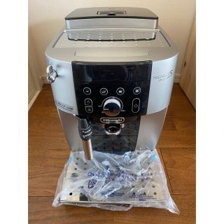 デロンギ(DeLonghi)のデロンギ ECAM25023SB 最新式 コーヒーマシン(コーヒーメーカー)