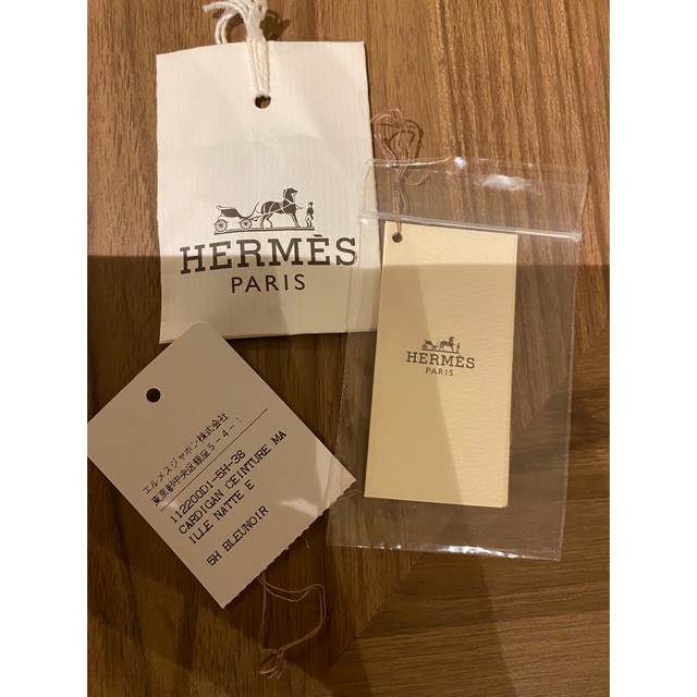 Hermes(エルメス)の試着のみ　エルメス　カーディガン レディースのトップス(カーディガン)の商品写真