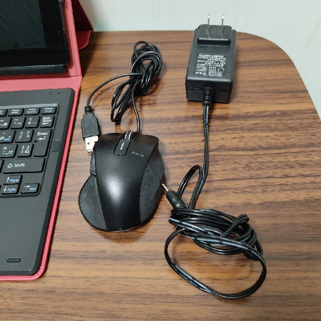 富士通(フジツウ)のタブレットPC Windows10 FUJITSU スマホ/家電/カメラのPC/タブレット(タブレット)の商品写真