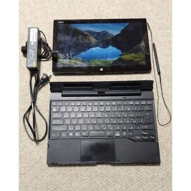 ARROWSTab Q704/H(Core i3/4/240GB/webカメラ)